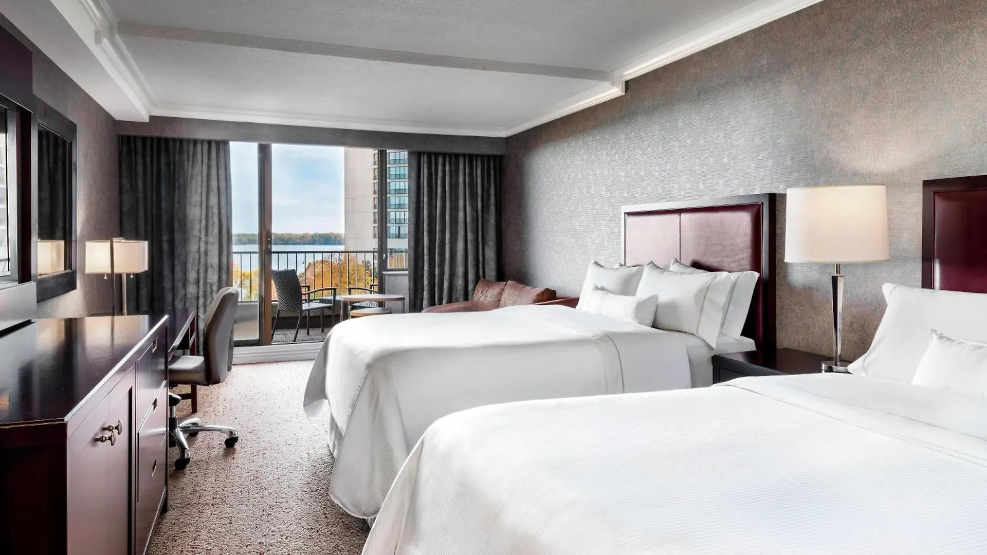 The Westin Harbour Castle, Toronto Hotel Canada