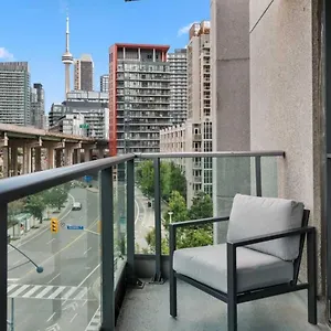  Apartment Cn Tower View With Free Parking, Pool, & Amenities Canada